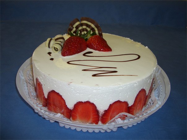 Думаешь, что торт не может быть идеальным? Может! Только идеальные торты, созданные тобой в онлайн кондитерской на http://mixville.ru будут отличным подарком и самой вкусной сладостью к чаю. Потому что сделаны с любовью.