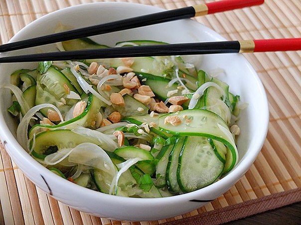 Вьетнамский огуречный салат