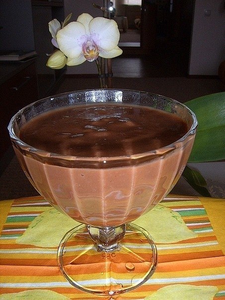 низкокалорийное шоколадно-банановое мороженое