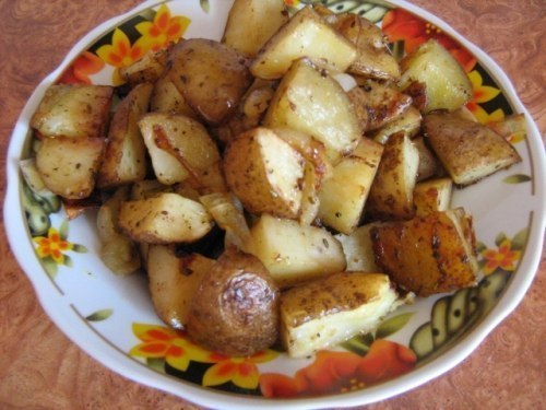 Картофель запеченный с травами