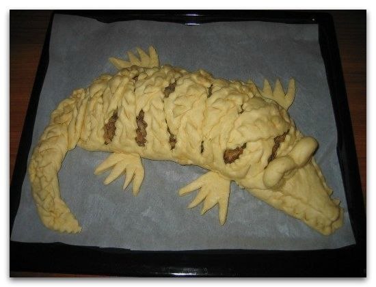 Мясной пирог "Крокодил"