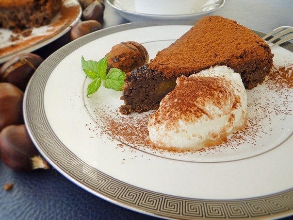Шоколадно-каштановый трюфельный пирог (без муки).