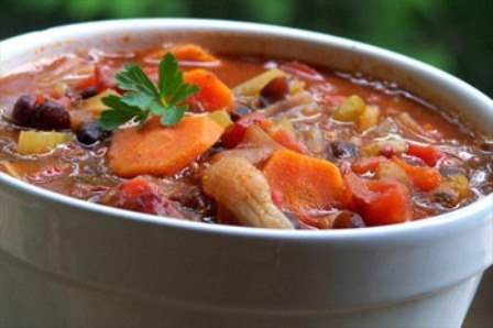 Вегетарианский суп с черной фасолью