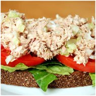 Рецепт - пикантный салат с тунца 