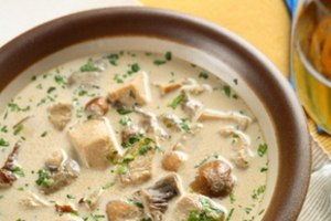 Рецепт - Суп гречневый с курицей и грибами