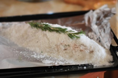 Рецепт судака, запеченного в соли