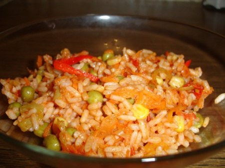 Рецепт риса с овощами и крабовыми палочками