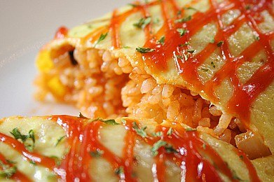 Рецепт - омлет с рисом по-японски 