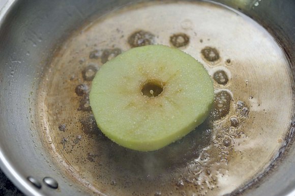Утка с яблоком в медово-имбирном соусе (мастер-класс)