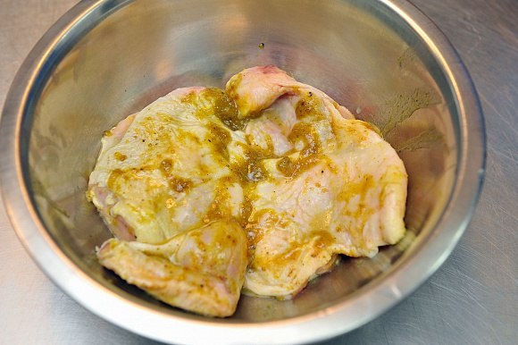 Курица, запеченная со сливками и чесноком (мастер-класс)