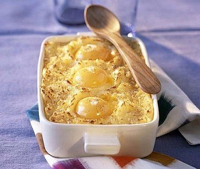 Рецепт - яичница в картофельном пюре 