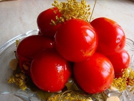 5 простых рецептов закруток с помидорами