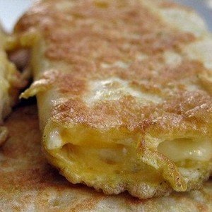 Жареный сыр в лаваше