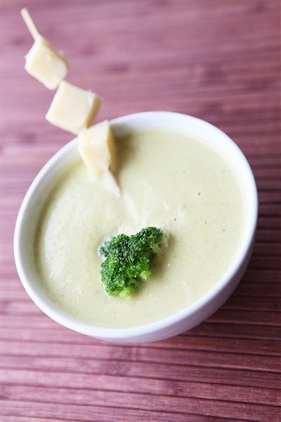 Суп‑пюре из кабачков с зеленью