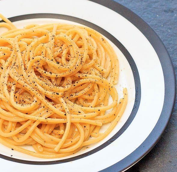 Классический рецепт римских спагетти «Качо-е-пепе»
