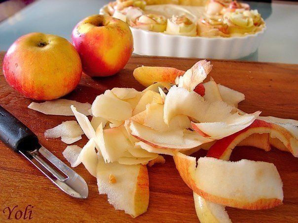 Яблочный пирог с розочками. Кулинарная идея!;