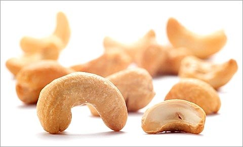 Чем полезны орехи кешью?