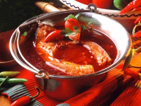 Венгерский рыбный суп «халасле»:  