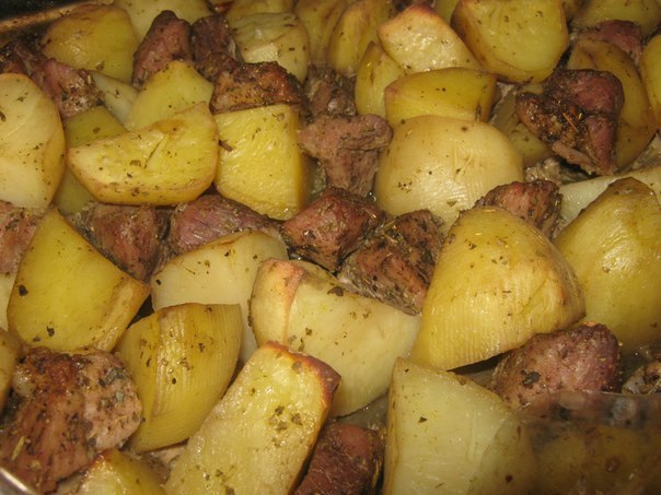 картофель с мясом запечённый в рукаве