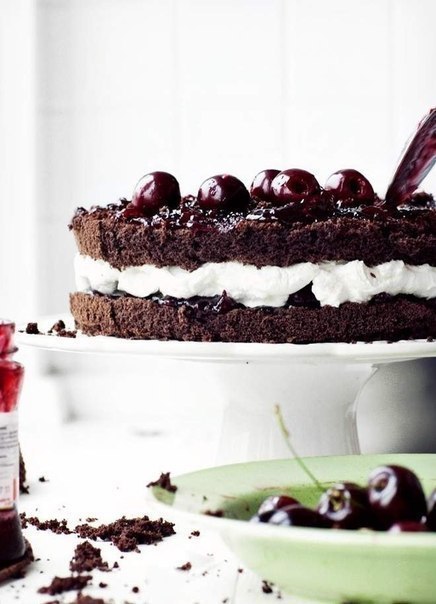 Шварцвальдский шоколадный торт «Черный лес»