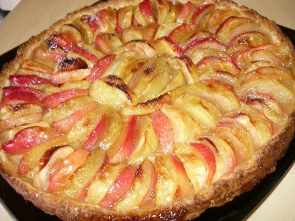 Нормандский пирог с яблоками.
