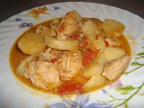 Курица с картофелем под белым вином.