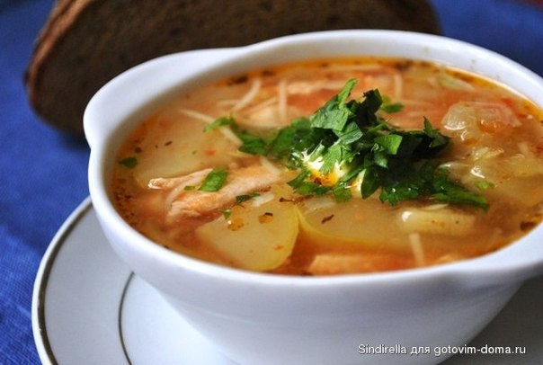 Французский куриный суп с кабачками 